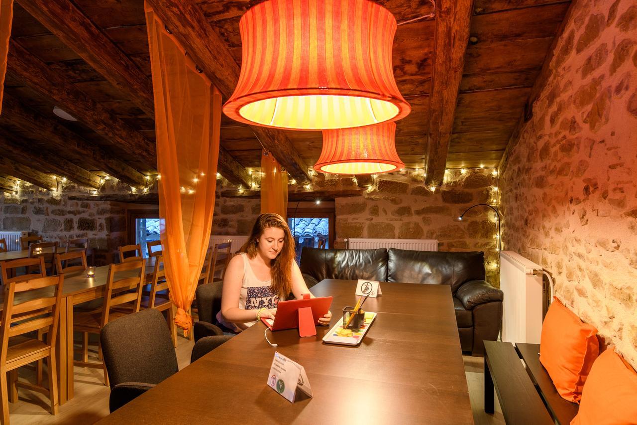 Albergue Valderrobres Auto Check-In Bagian luar foto