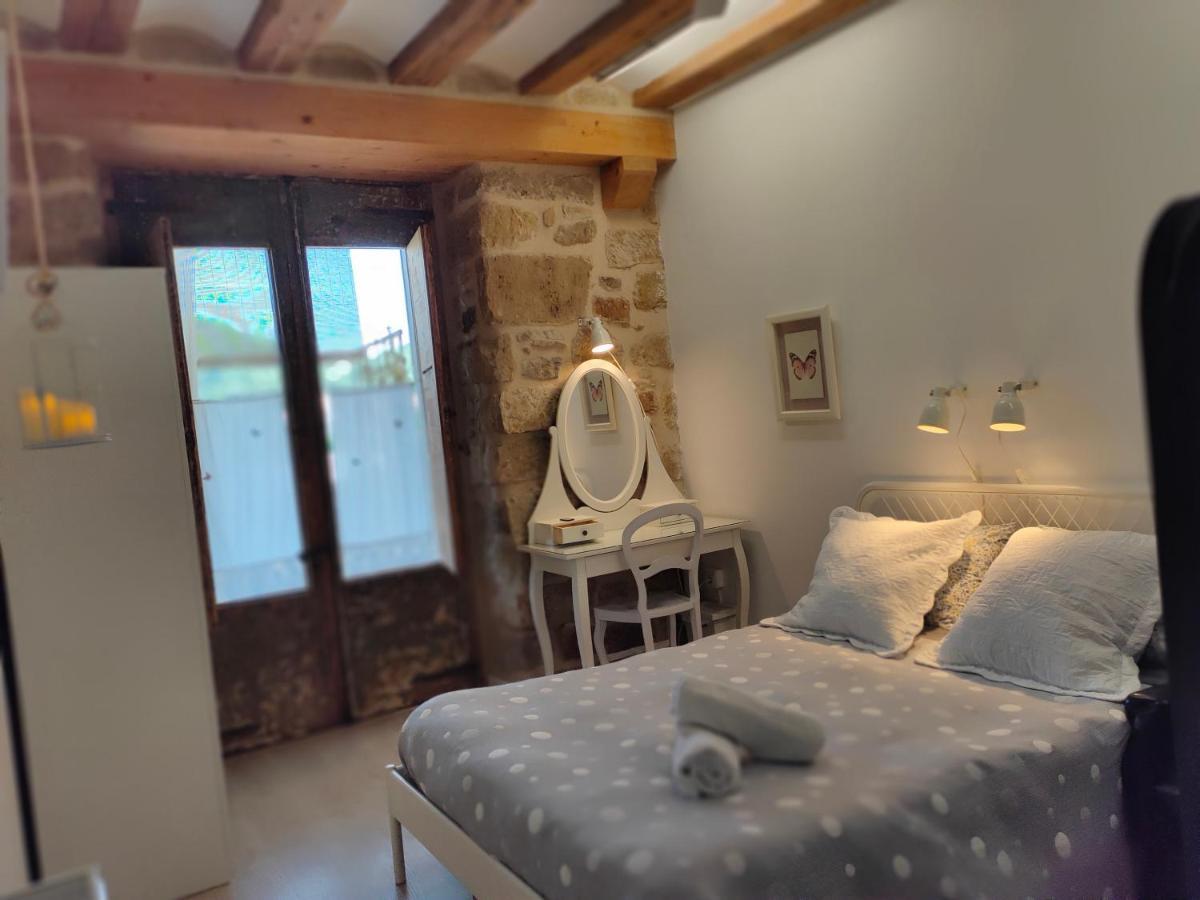Albergue Valderrobres Auto Check-In Bagian luar foto