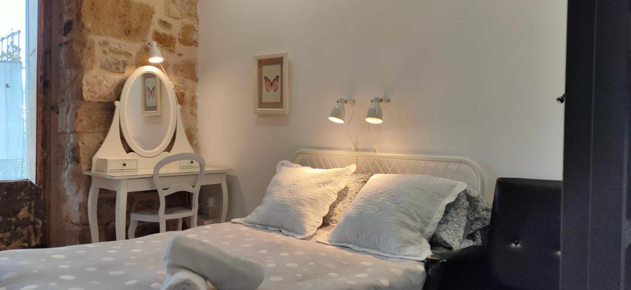Albergue Valderrobres Auto Check-In Bagian luar foto